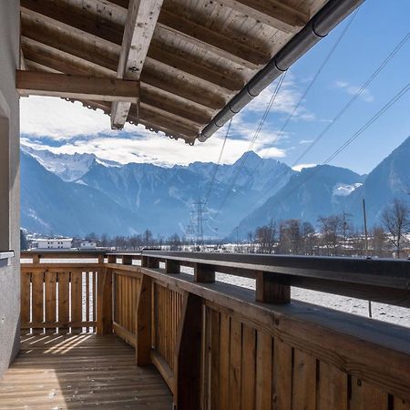 Apartment In Ramsau In Tyrol With A Balcony Ramsau im Zillertal Ngoại thất bức ảnh